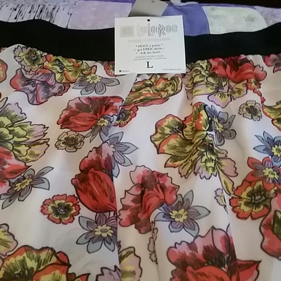 LuLaRoe skirt - Picture 2 of 2